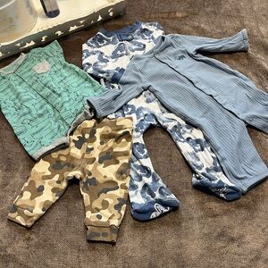 3 Months Set of 4 Baby Bundle: 3 Onesies and 1 Pair of Pants - Blue, Green, Camo